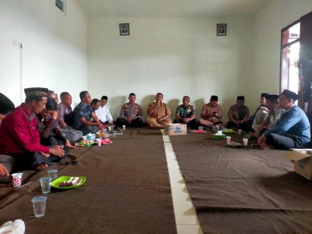 Pererat Sinergitas: Sekretaris Desa Bendoroto Hadiri Tasyakuran Peresmian Makoramil Munjungan Baru